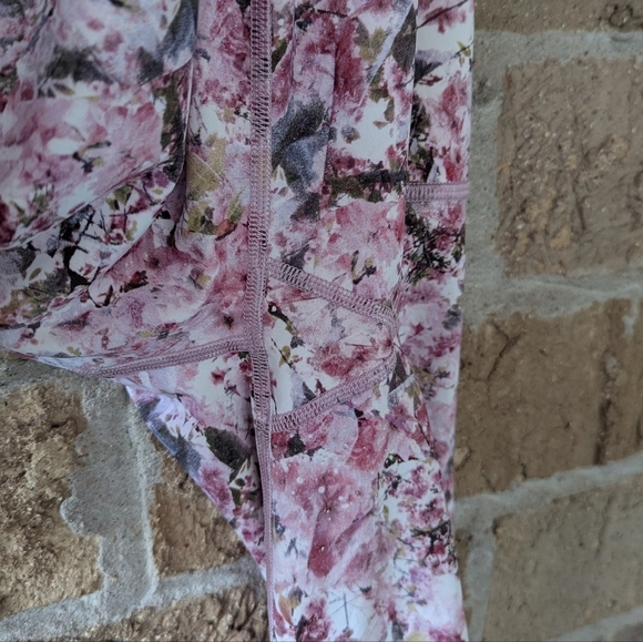 Lululemon Wunder Under Hi-Rise Tight *28" Blossom Spritz Multi Size 4 - Picture 8 of 11
